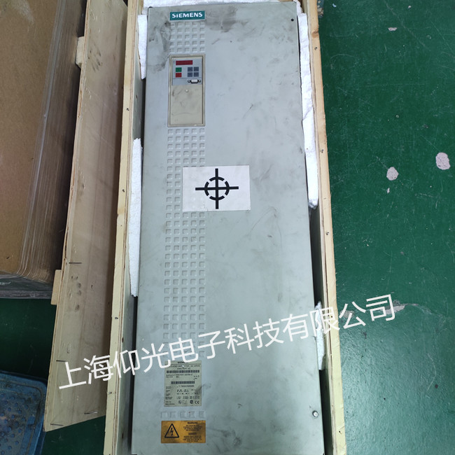 西門子70系列變頻器55KW上電就報(bào)F002故障維修
