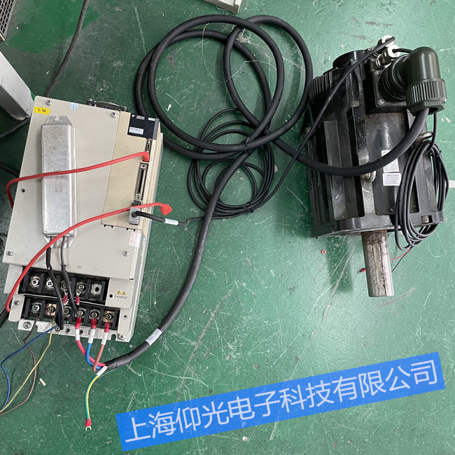 安川伺服電機維修過程SGM7J-08AFC6S燒線圈繞組修理保養(yǎng)