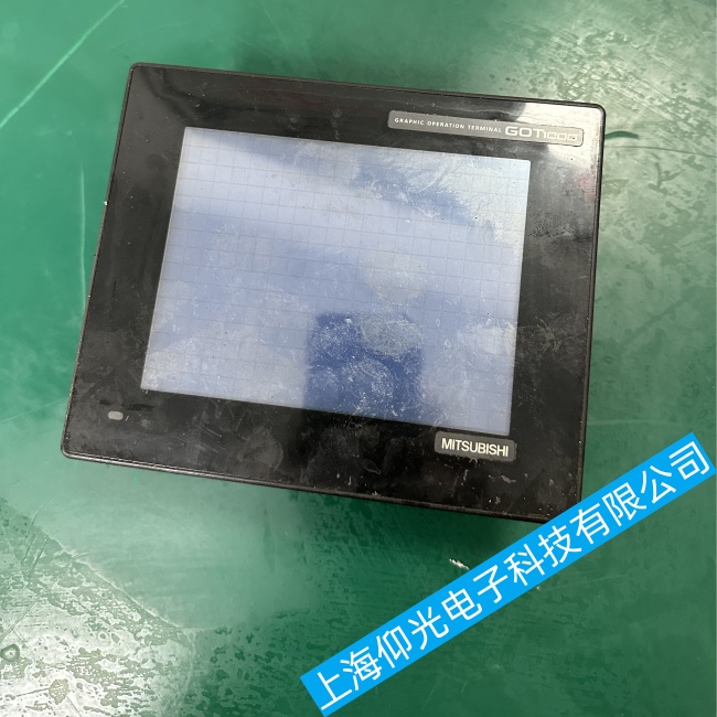 安徽三菱觸摸屏GT27系列通電幾分鐘后屏幕變成藍屏故障維修找哪家