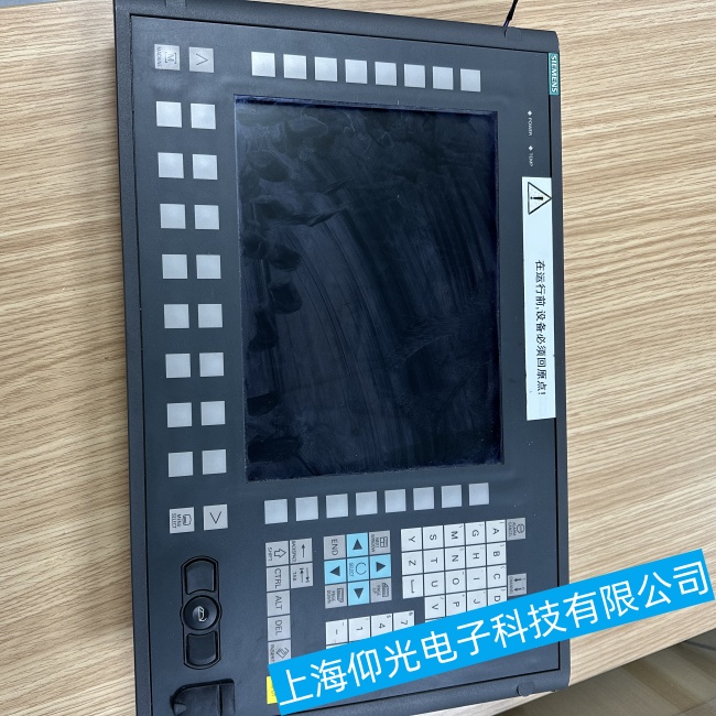 荊州西門子數(shù)控系統(tǒng)840D在開機(jī)過程中走到一半就不動(dòng)故障維修歡迎咨詢