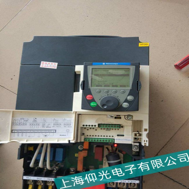 青島施耐德變頻器ATV21系列出現(xiàn)電機(jī)缺相故障維修專業(yè)靠譜